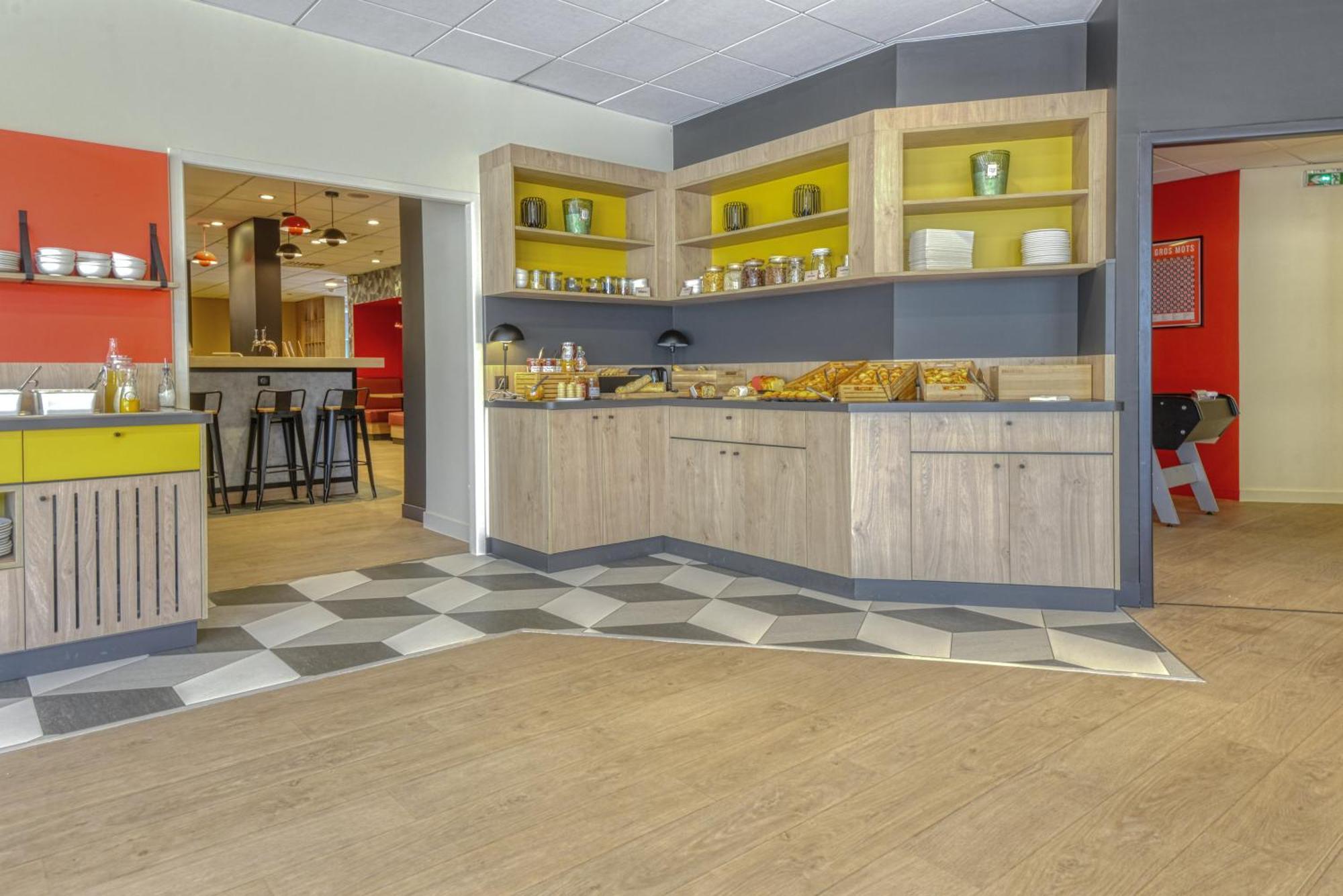 Hotel Ibis Cholet Exteriér fotografie