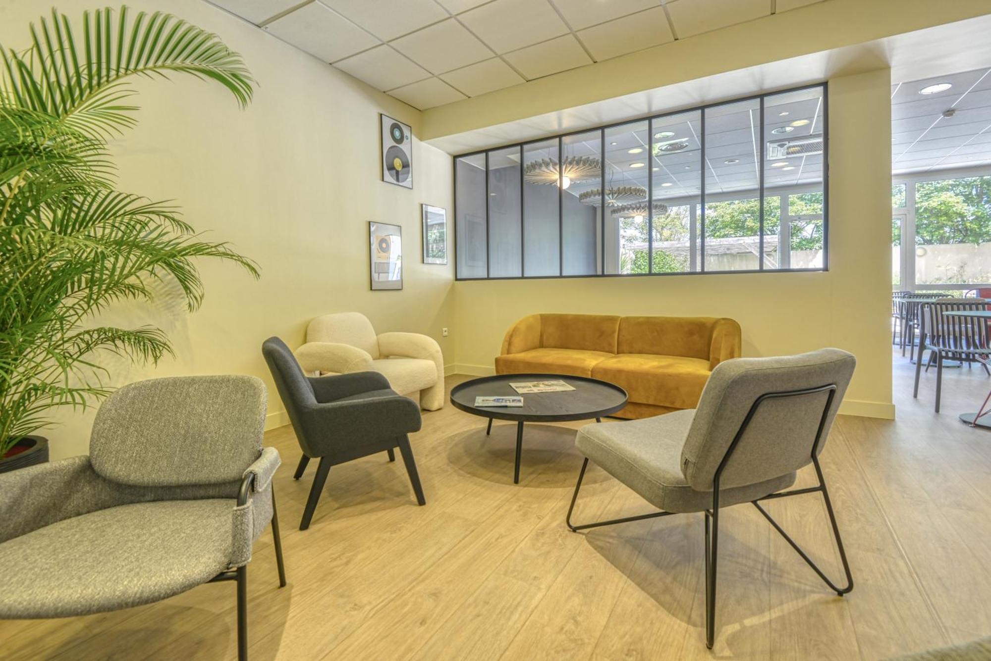 Hotel Ibis Cholet Exteriér fotografie