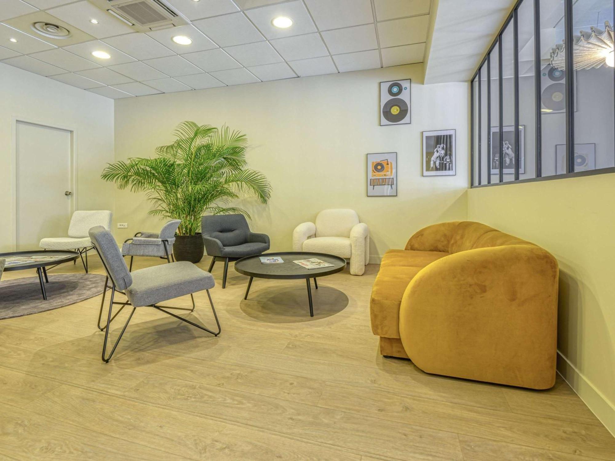 Hotel Ibis Cholet Exteriér fotografie