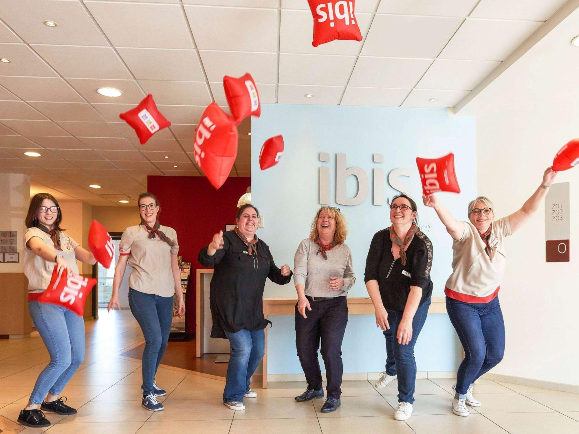 Hotel Ibis Cholet Exteriér fotografie